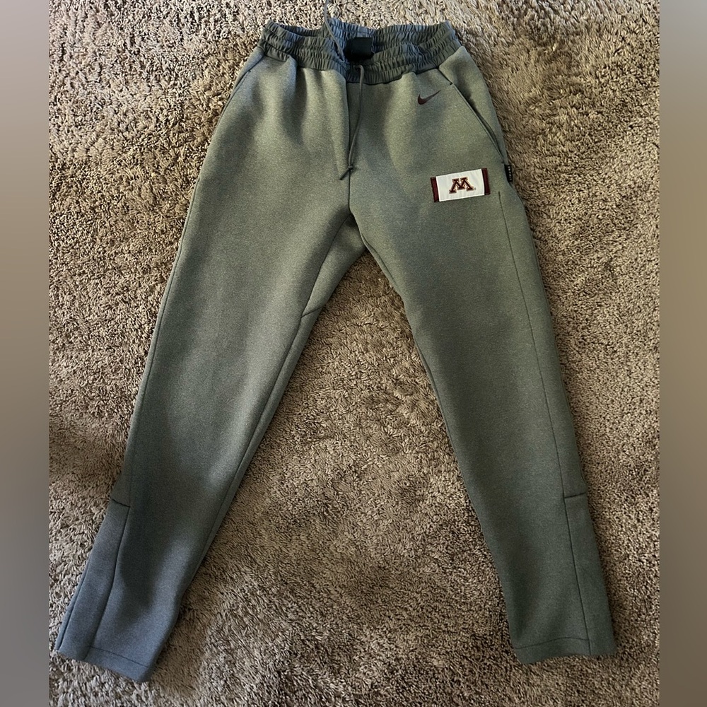 Gopher Nike Charcoal Joggers
